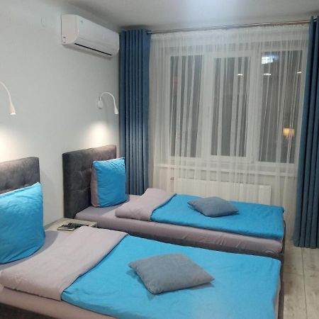 Апартаменты Weekend Inn Uzhhorod Exterior foto
